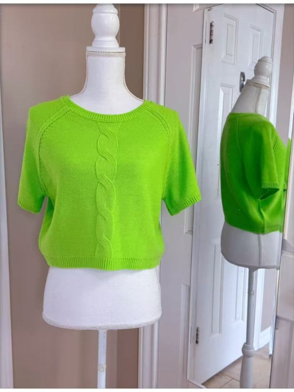 Bright green central cable-knit cropped knit sweater size 6